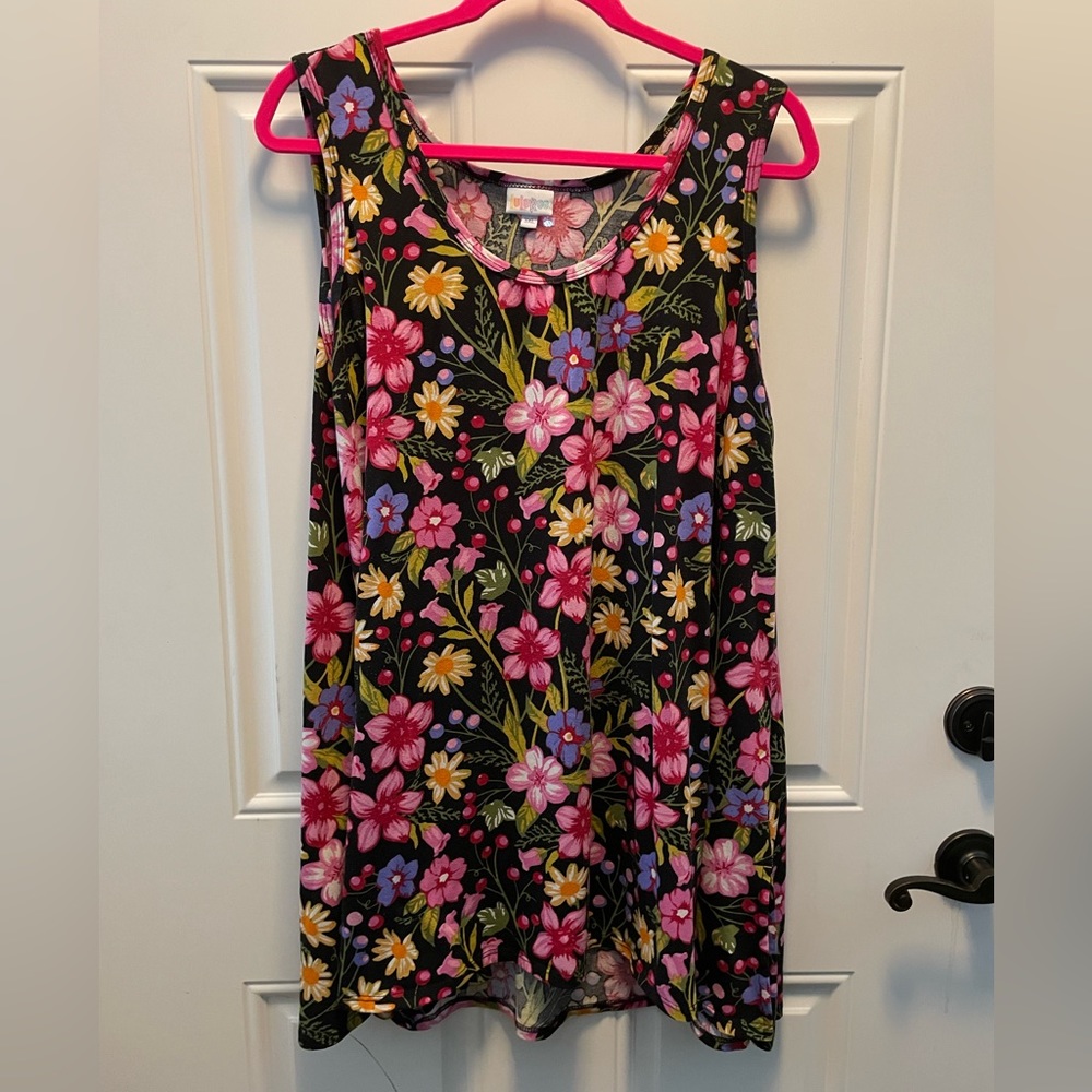Lularoe perfect tank black floral 3x 3xl